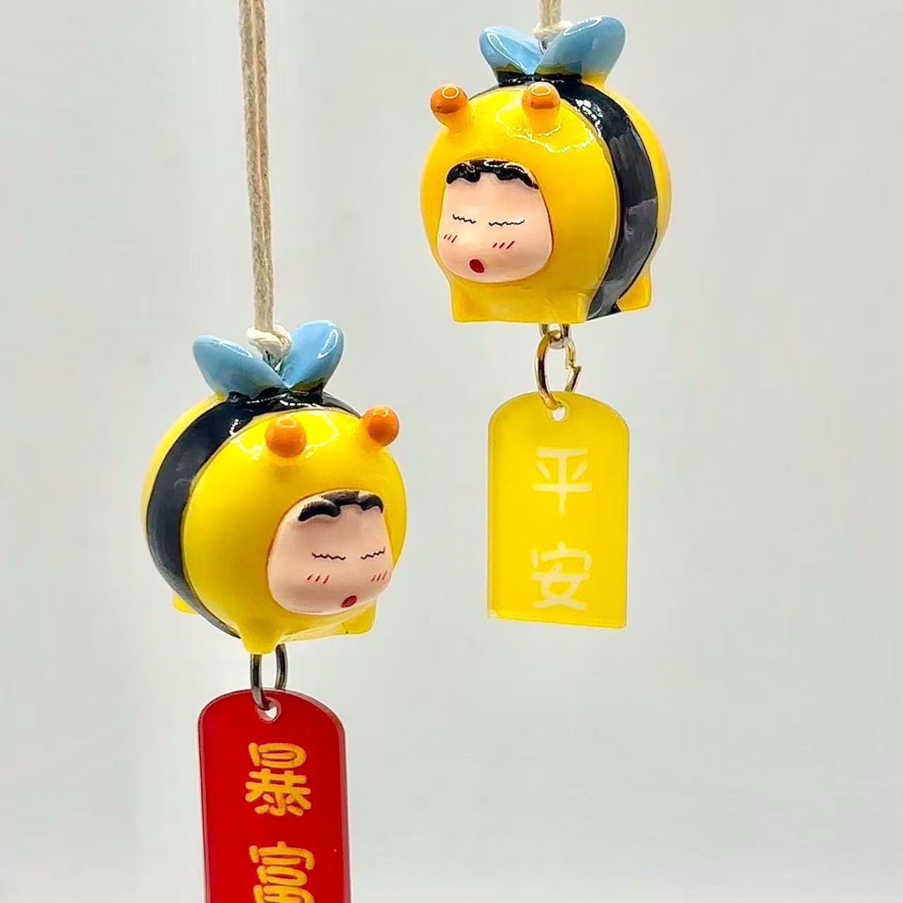 Crayon Shin-chan Bee Cosplay F - Car Accessories Inside 评论和价格